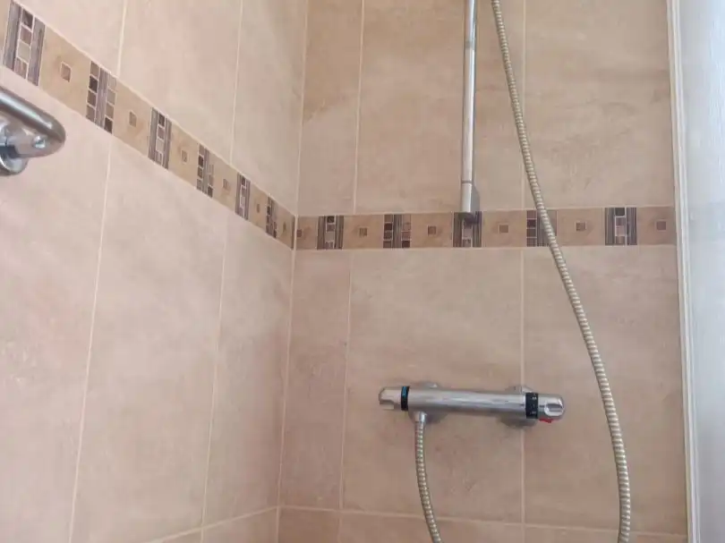 Badezimmer von Wohnung zur Miete in Centro