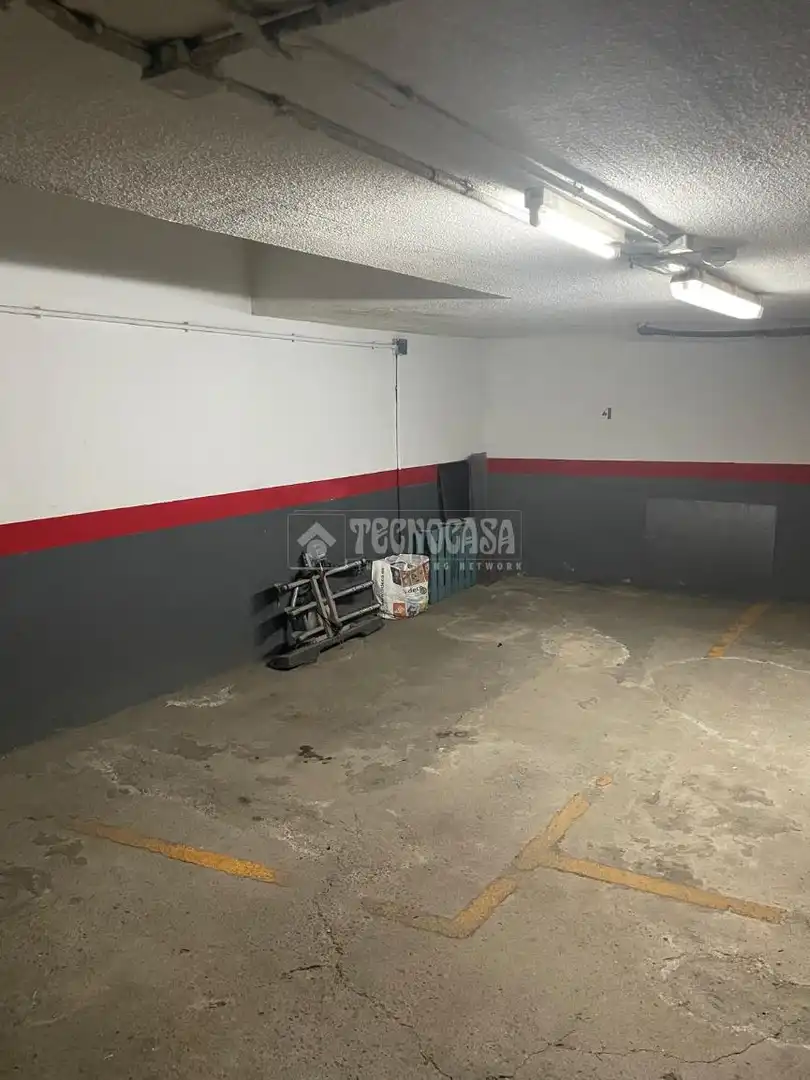 Garage for sale in Madrid