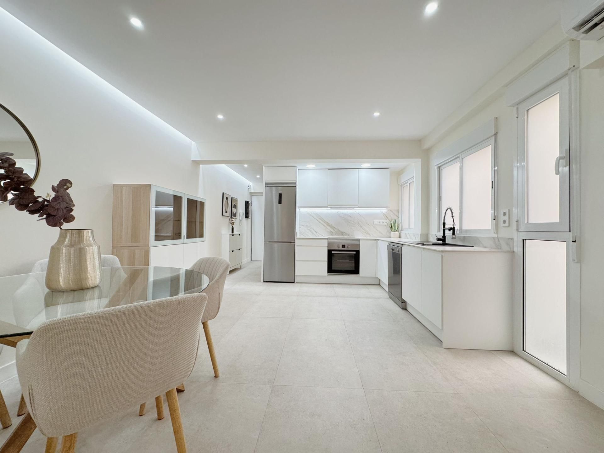 Kitchen of Flat for sale in  Almería Capital