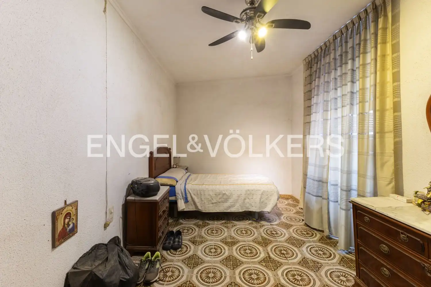 Houses for sale in Valencia  with Heating