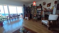 Sala d'estar de Casa adosada en venda en Roses amb Aire condicionat, Terrassa i Balcó