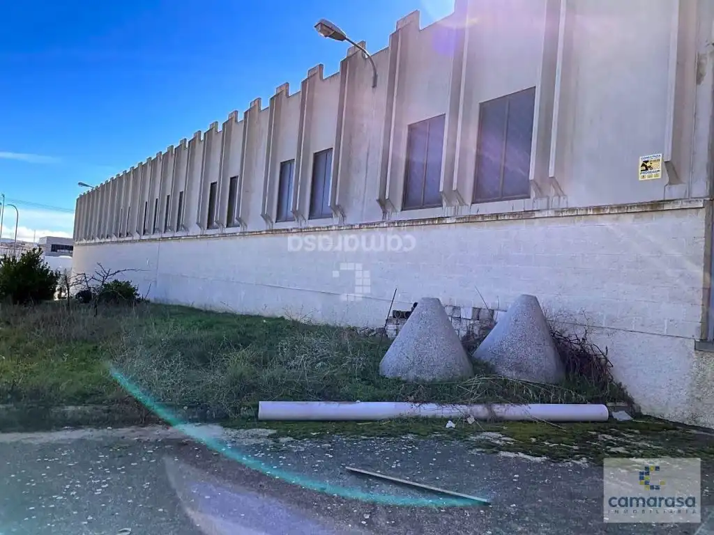 Industrial buildings for rent in Calle Río Órbigo, 9, Hervencias Altas - El Pinar