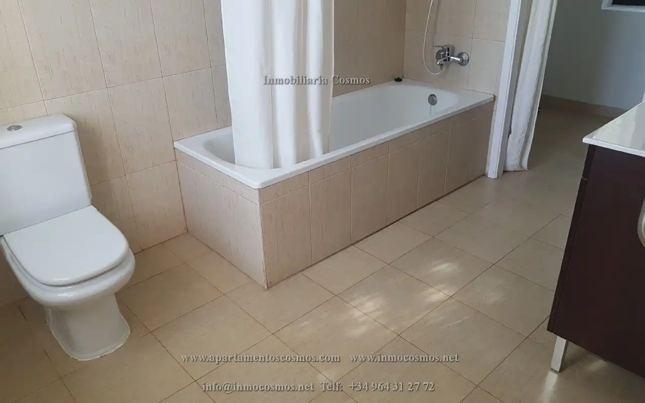 Baño de Casa o chalet en venta en Oropesa del Mar / Orpesa con Aire acondicionado, Calefacción y Jardín privado