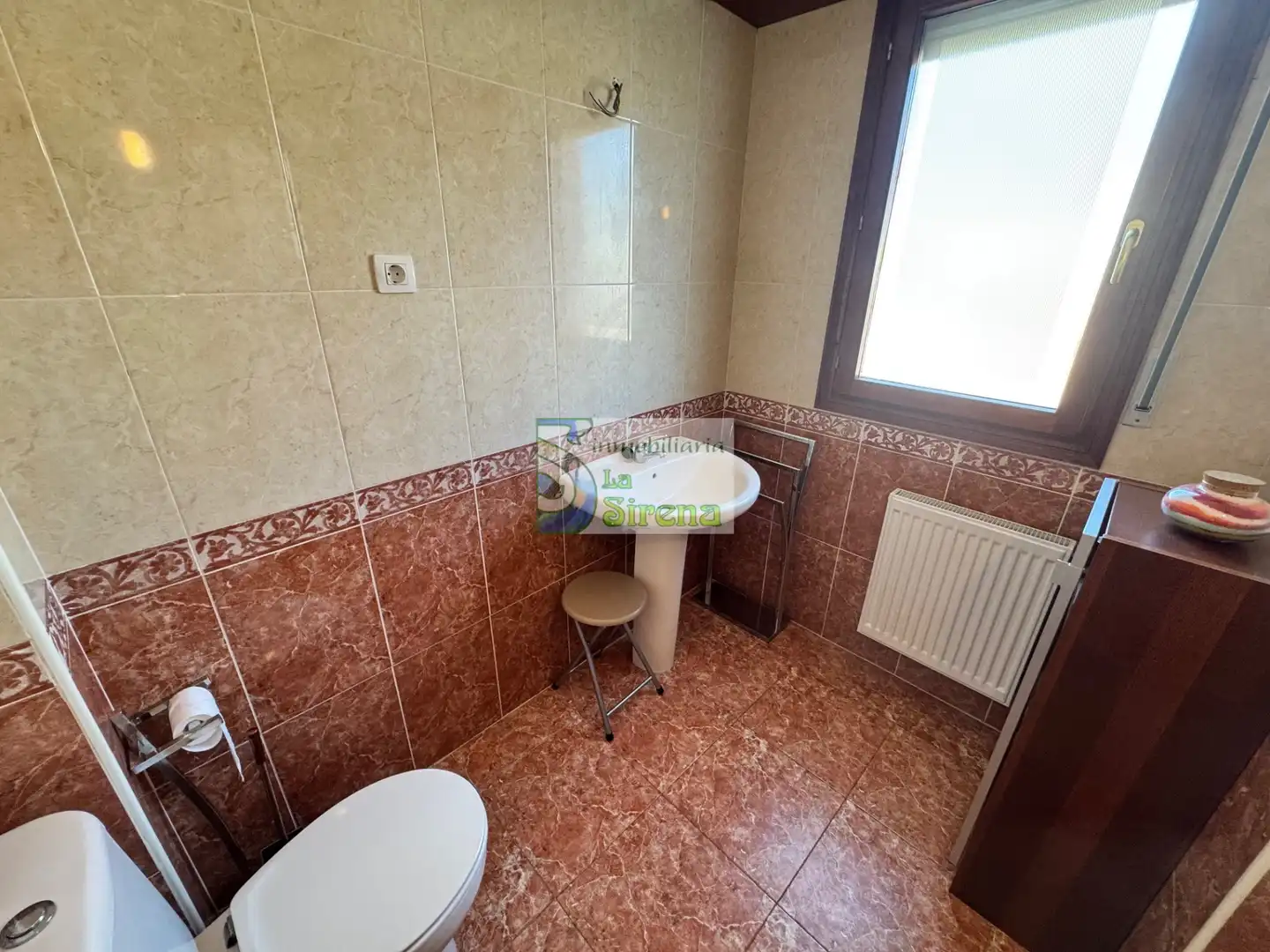 Baño de Piso en venta en Castro-Urdiales con Calefacción, Terraza y Trastero