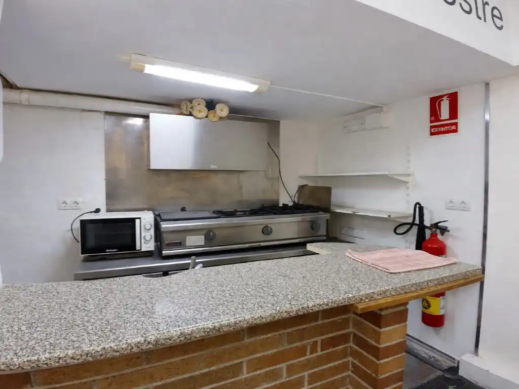 Commercial properties for sale in Calle Salvador Segui, L'Espirall