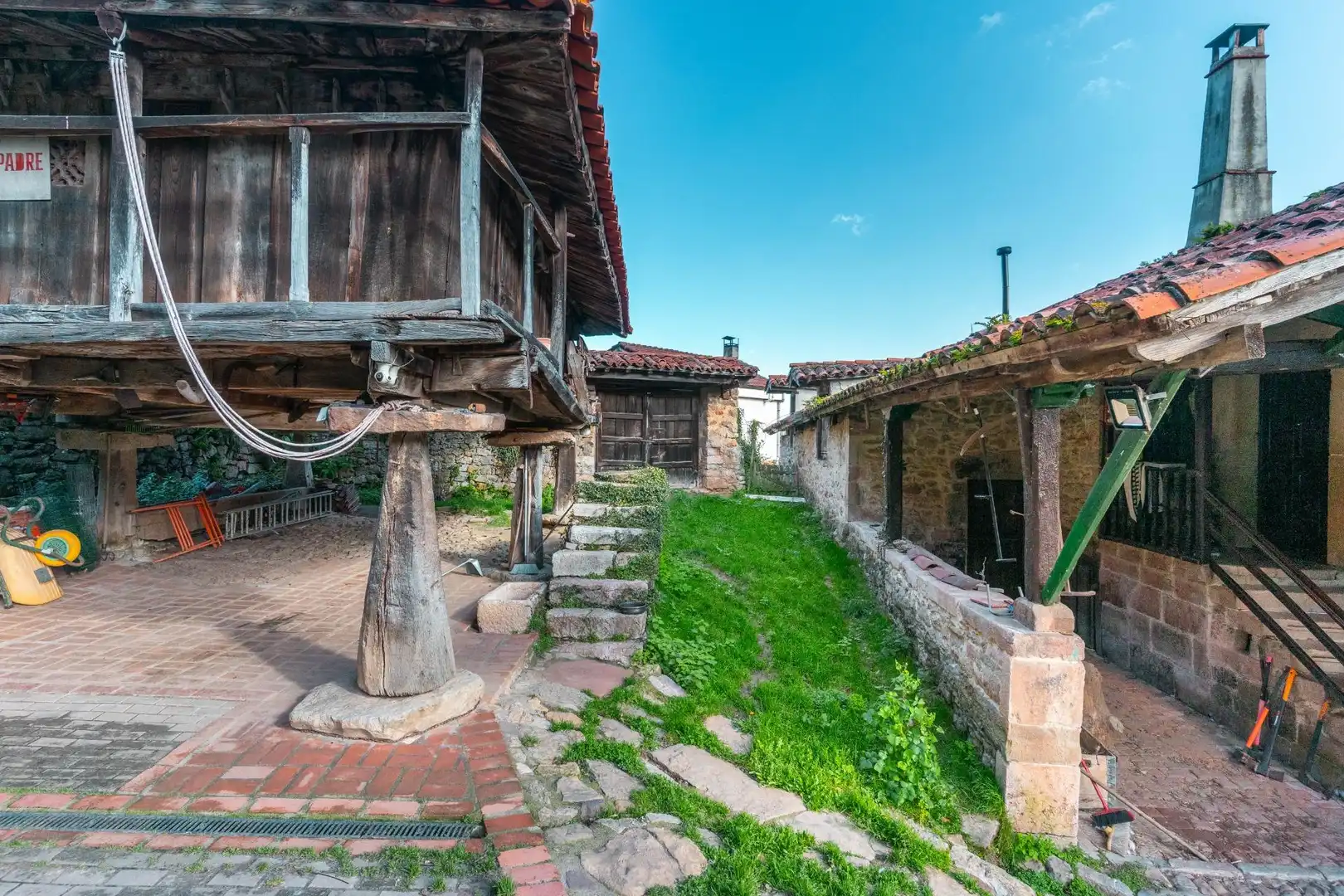 Vista exterior de Casa o chalet en venta en Proaza con Calefacción, Jardín privado y Terraza