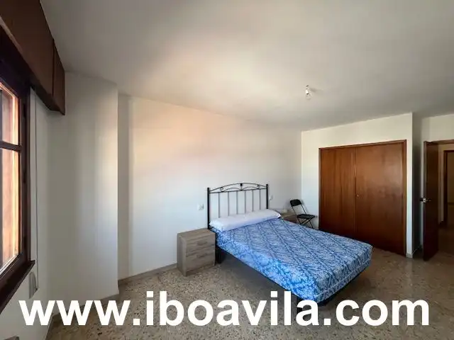 Bedroom of Flat for rent in Pontevedra Capital   with Heating, Furnished and Oven