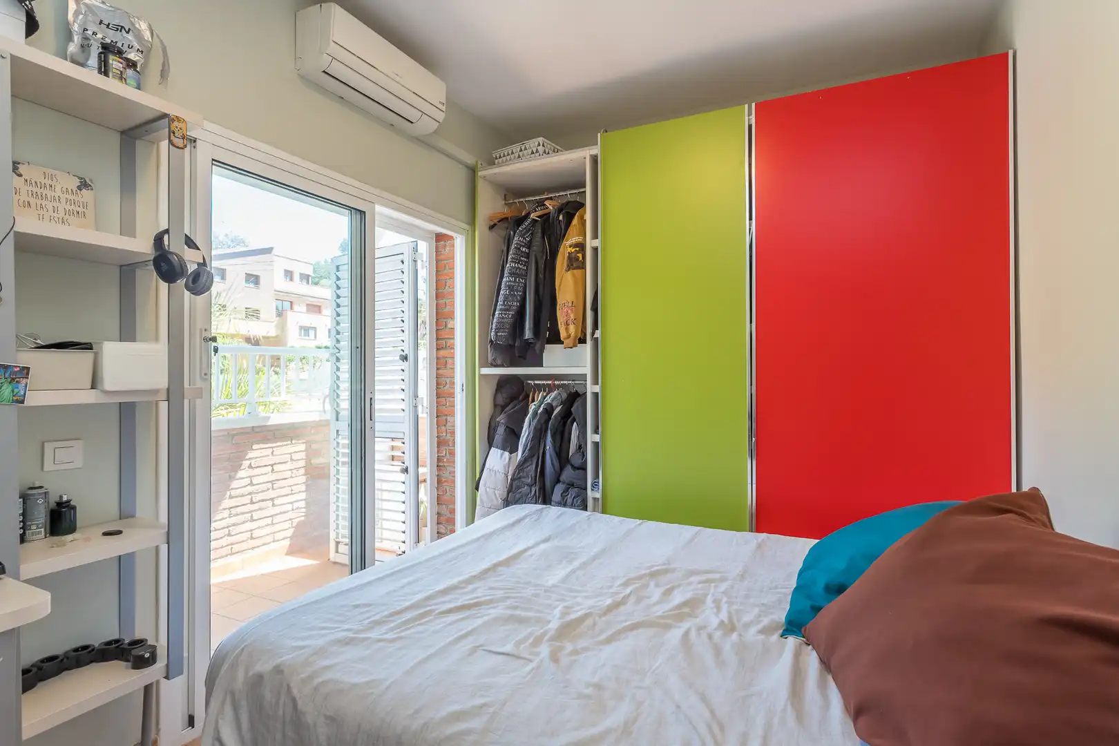 Habitación de Casa o chalet en venta en Gavà con Calefacción, Piscina y Horno