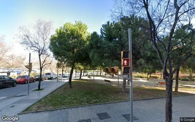 Vista exterior de Piso en venta en L'Hospitalet de Llobregat