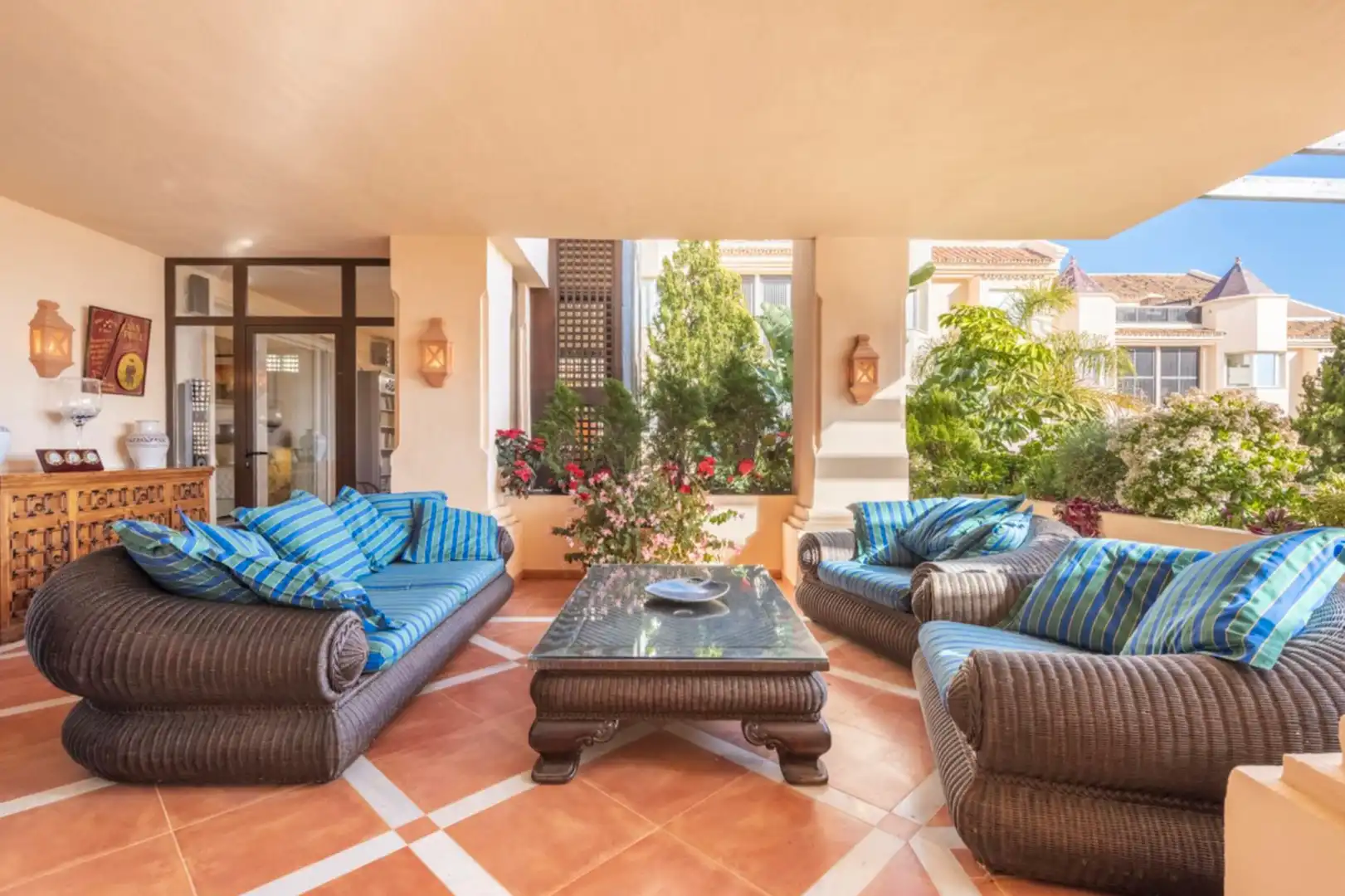 Home with pool for sale in Nueva Andalucía, imagen 5
