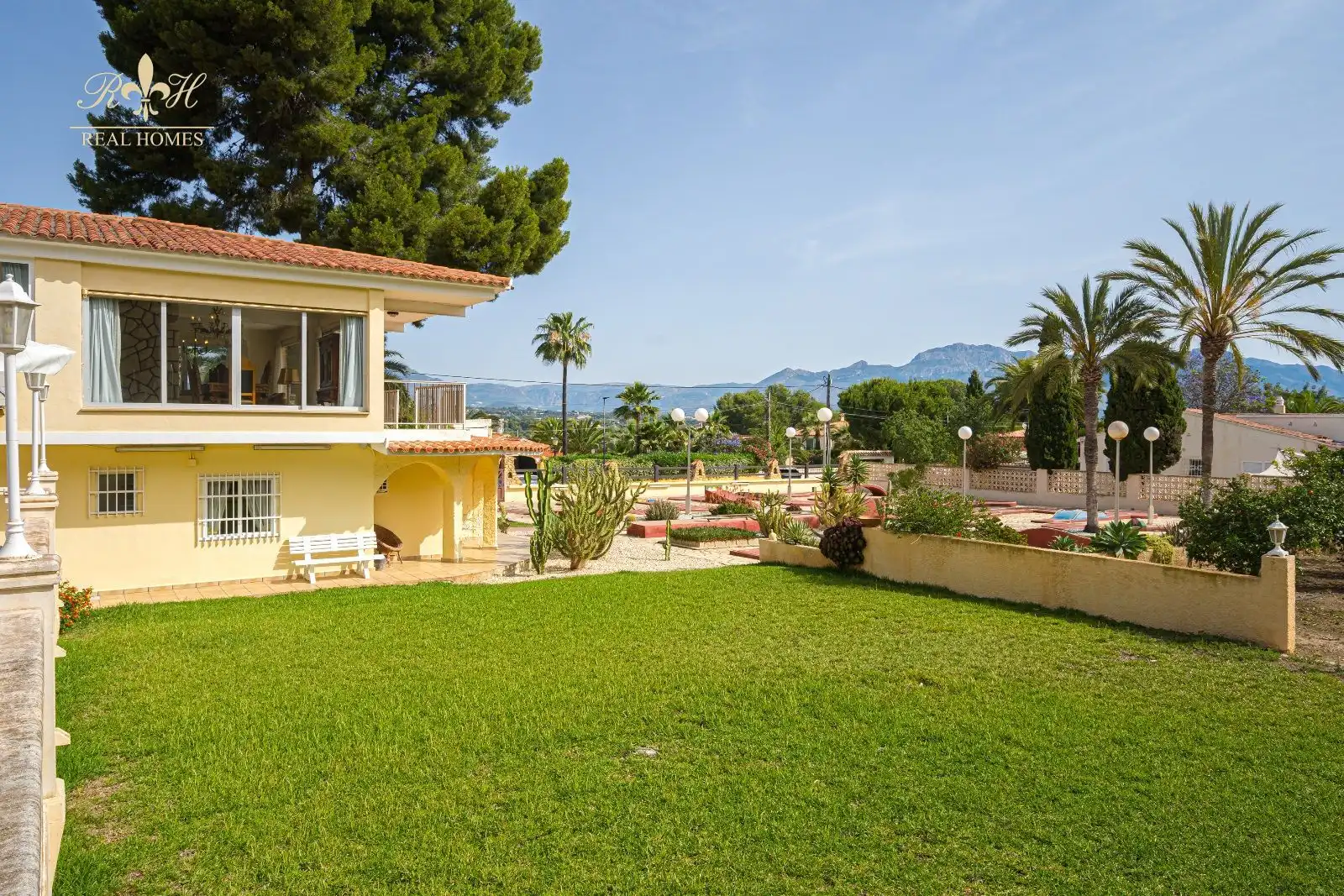 Jardí de Casa o xalet en venda en L'Alfàs del Pi amb Aire condicionat, Terrassa i Traster
