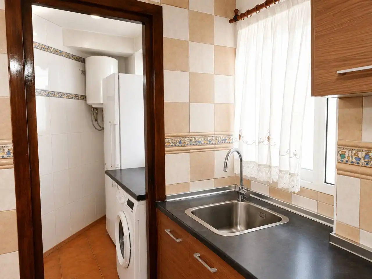 Küche von Wohnung zum Verkauf in Oliva mit Klimaanlage, Möbliert und Balkon