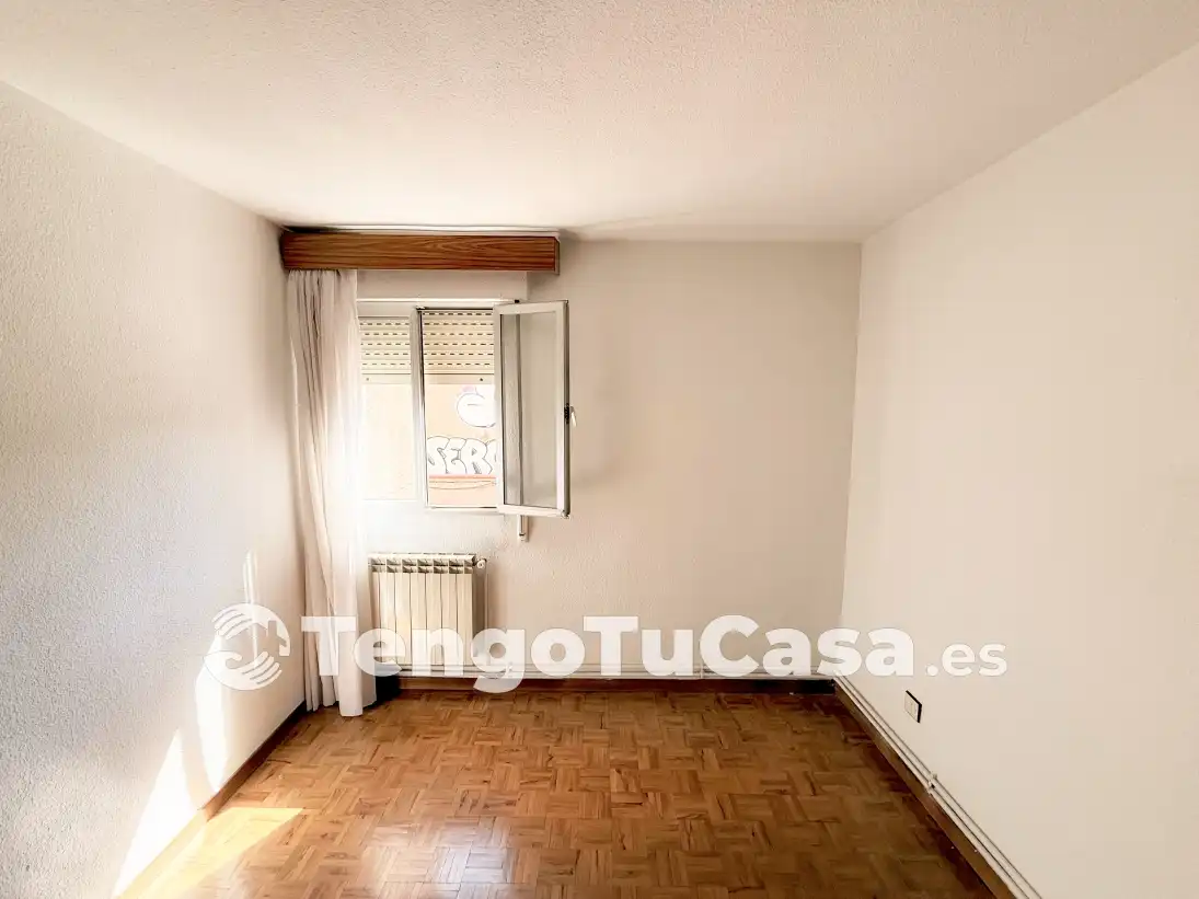 Bedroom of Flat for rent in Madrid  with Heating, Furnished and Oven