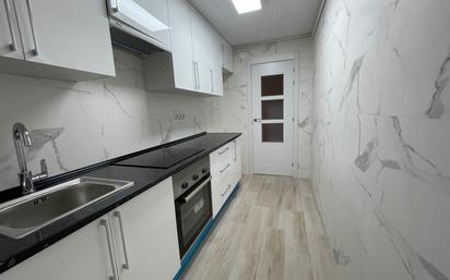 Kitchen of Flat for sale in Balaguer  with Terrace and Balcony