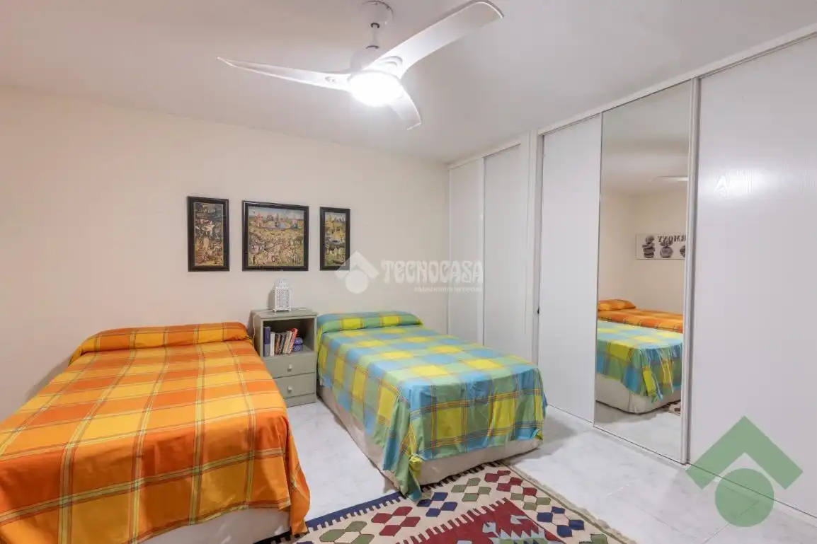 Dormitori de Casa o xalet en venda en Albolote