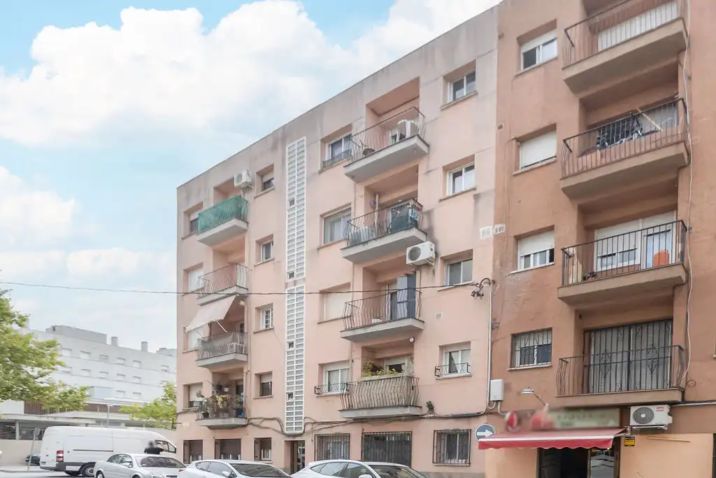 Pis en venda a Carrer d'Ivars d'Urgell, Torre-romeu, Spain, Torre-romeu