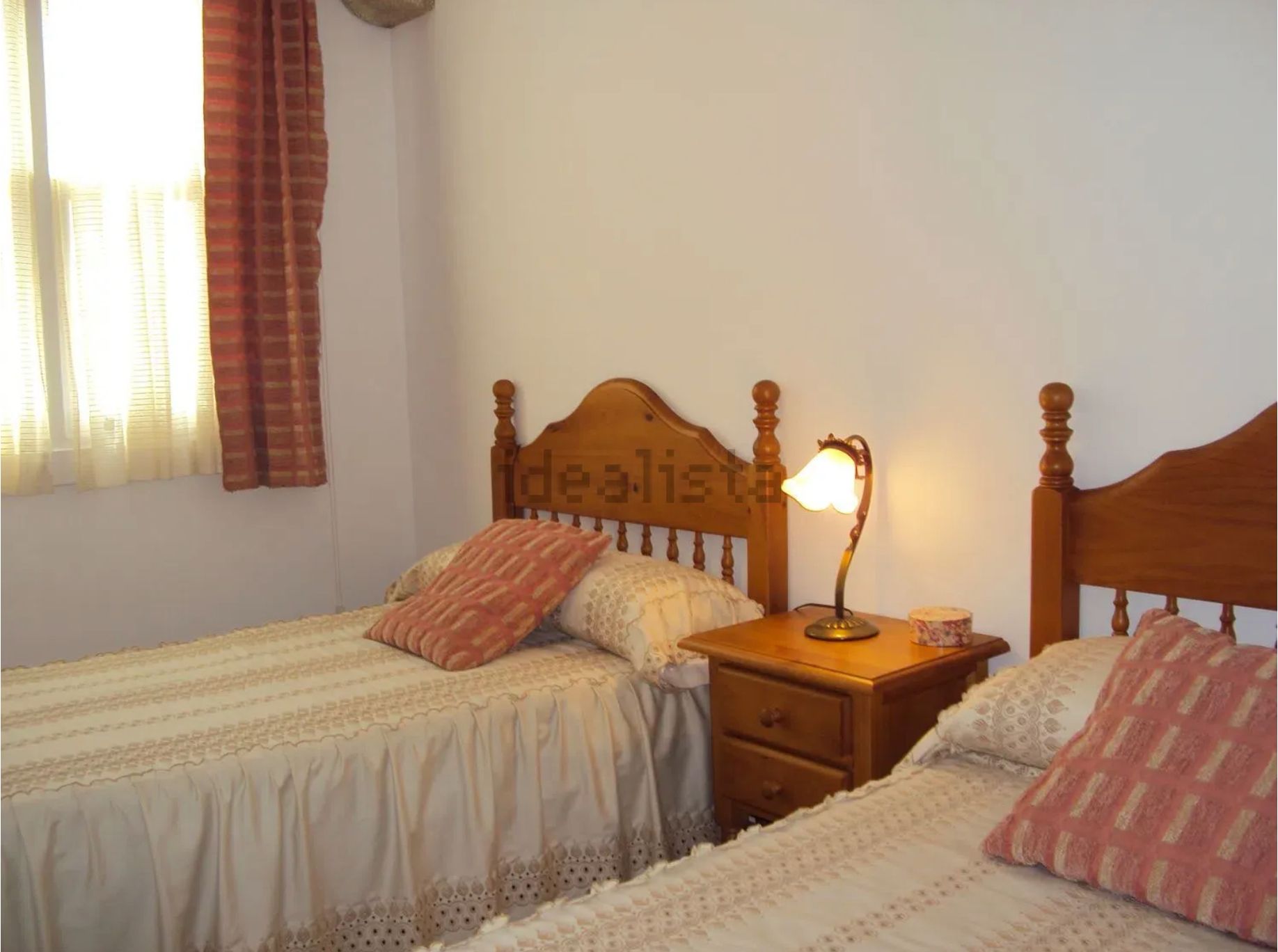 Habitación de Piso de alquiler en Santiago de Compostela  con Amueblado