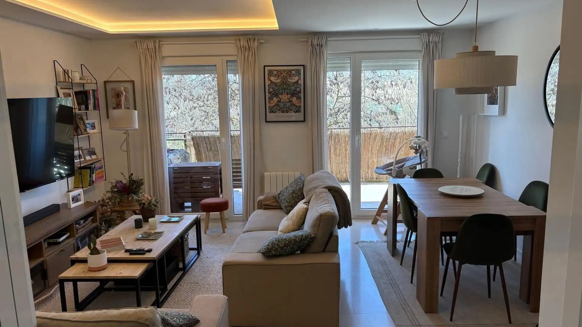 Wohnzimmer von Maisonette zum Verkauf in Valladolid Capital mit Heizung, Terrasse und Abstellraum