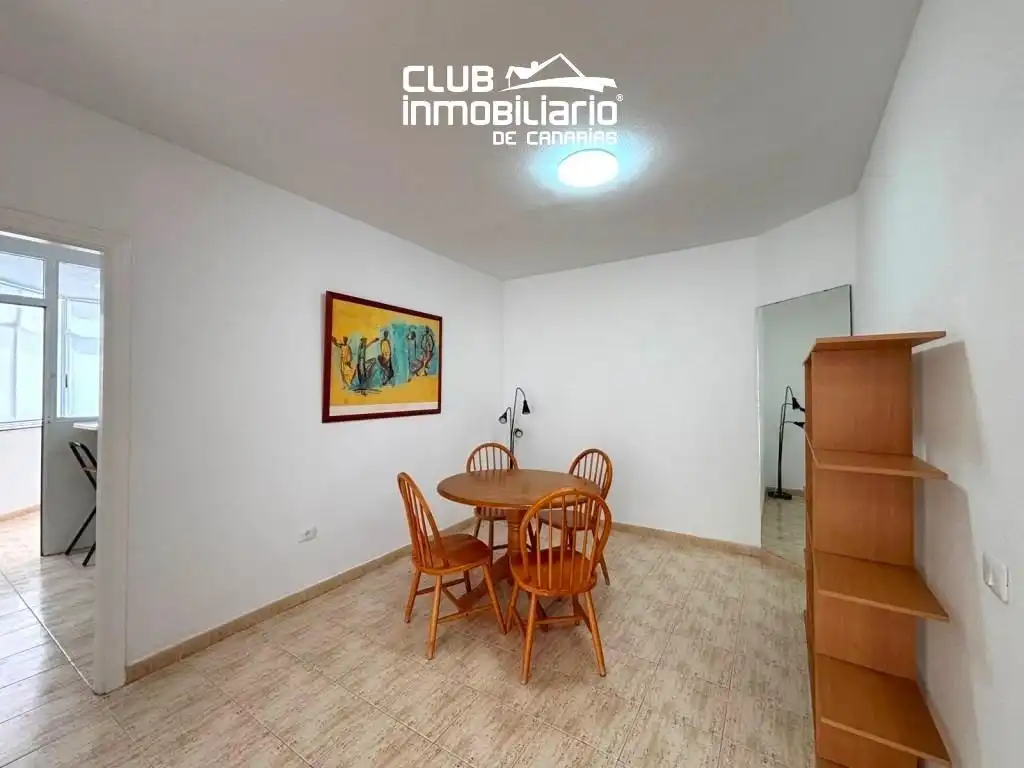 Vista exterior de Pis de lloguer en Adeje amb Terrassa, Moblat i Piscina comunitària