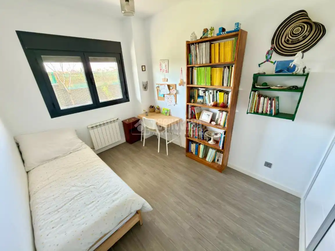 Bedroom of Flat for sale in Cabanillas del Campo  with Heating