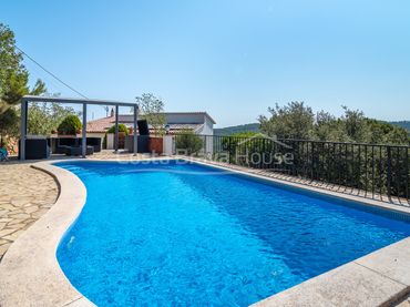 Casa con balcone in vendita a Carrer de Varsòvia
