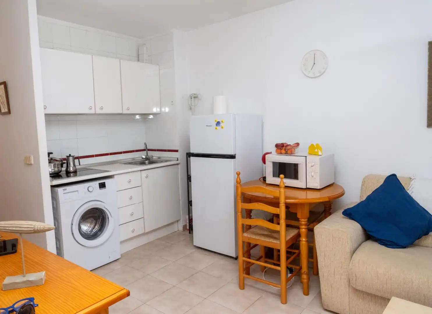 Cocina de Apartamento en venta en Torrevieja con Jardín privado, Amueblado y Piscina comunitaria