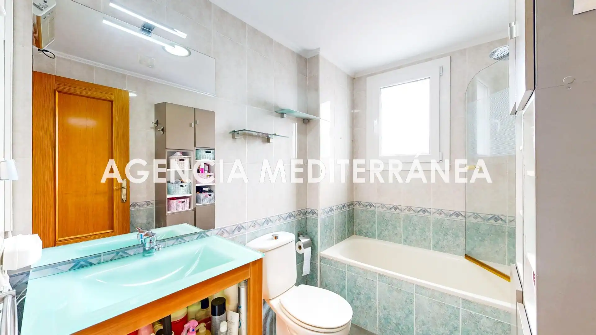 Bathroom of Flat for sale in Alfafar  with Air Conditioner