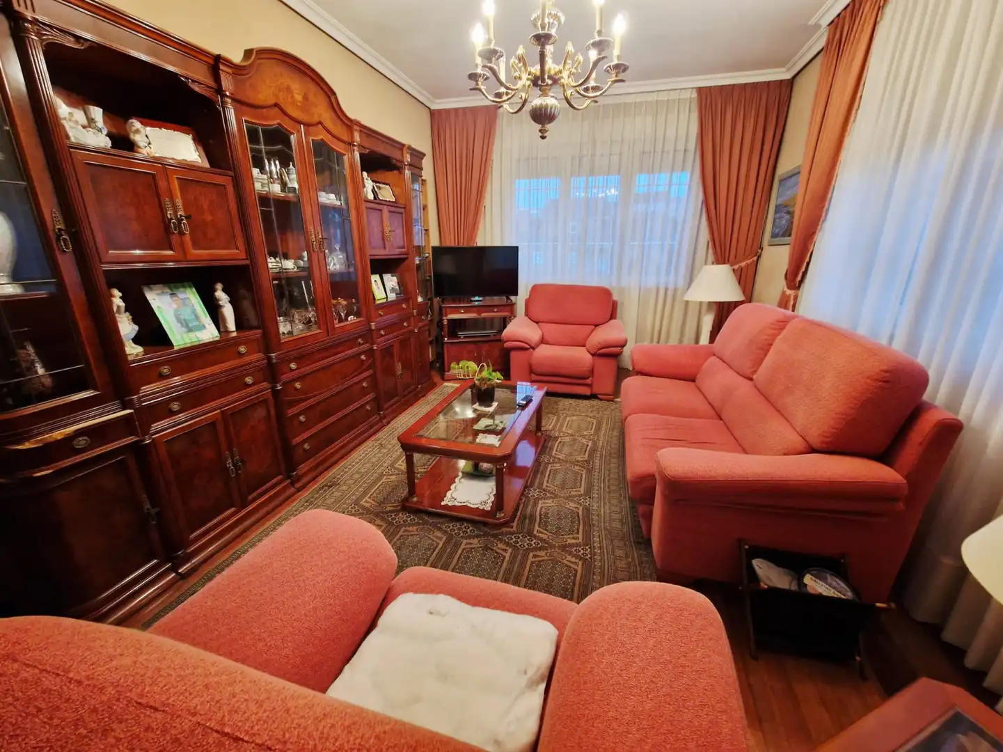 Sala de estar de Casa o chalet en venta en Castrillón con Calefacción, Terraza y Trastero