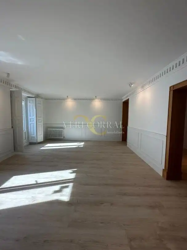 Piso con terraza en venta en Calle de Campoamor, imagen 2