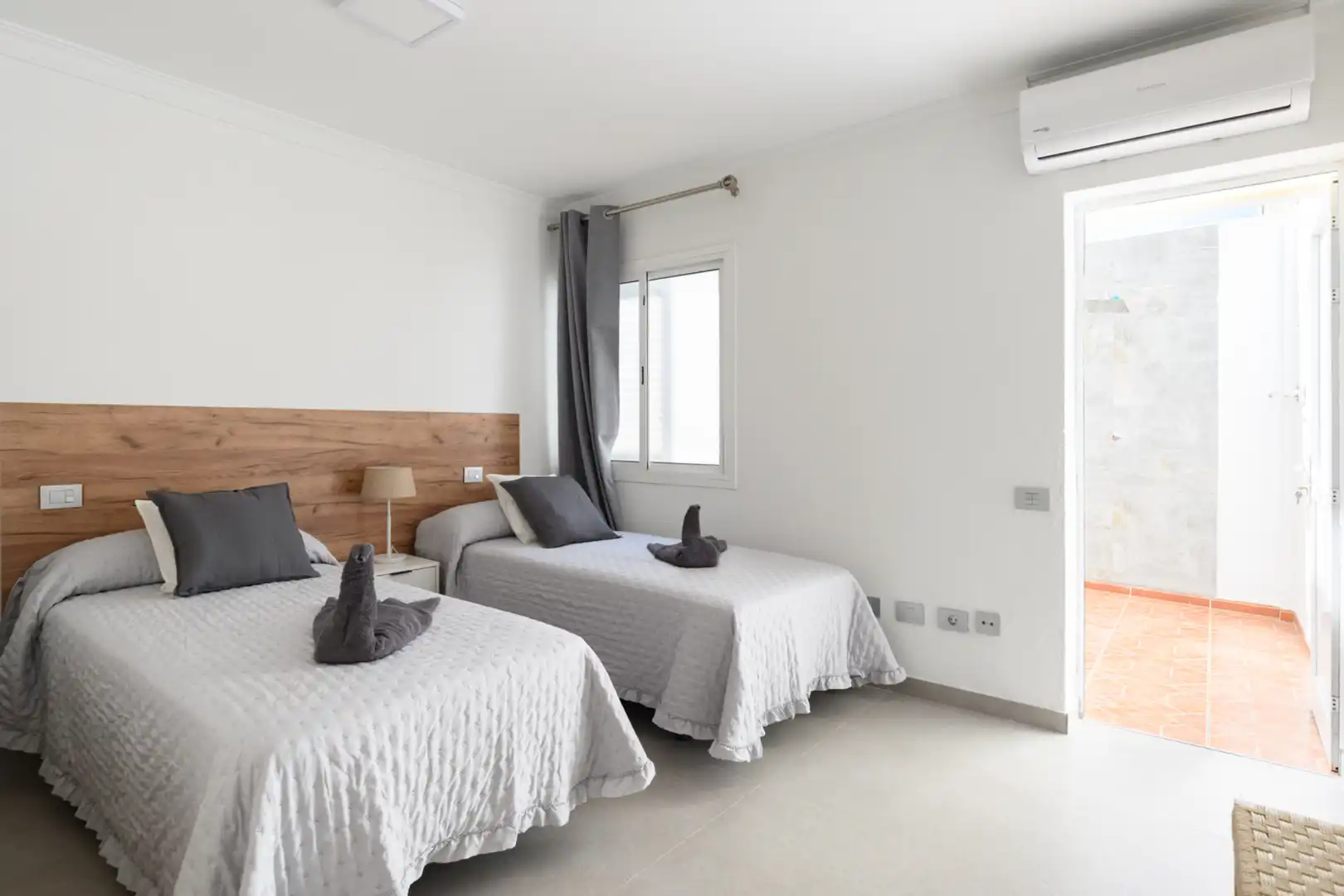 Habitación de Apartamento de alquiler en San Bartolomé de Tirajana con Aire acondicionado, Amueblado y Lavadora