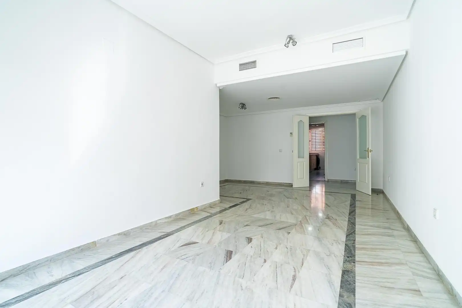 Piso de alquiler en Sevilla con Aire acondicionado y Calefacción