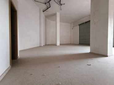 Local commercial à louer à De Juan Carlos I