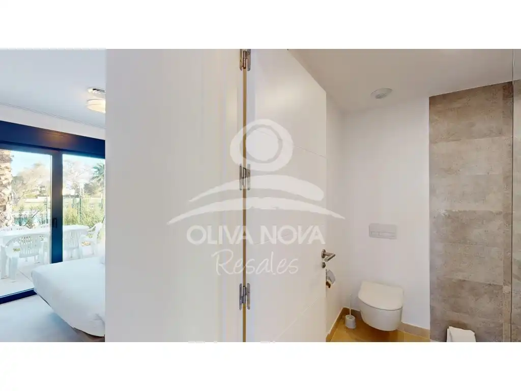 Detached homes for sale in Calle Degas, Oliva Nova