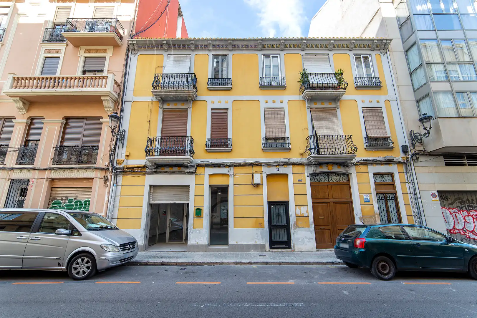 Vista exterior de Local en venda en Valencia