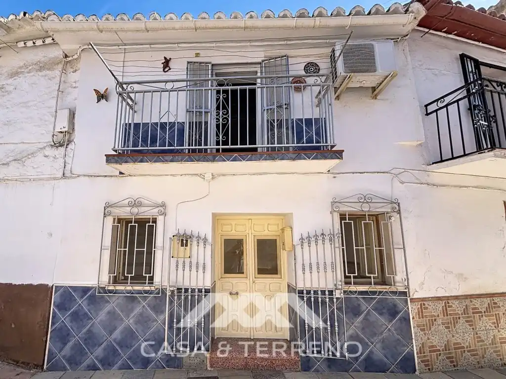 Vista exterior de Casa o chalet en venta en Benamargosa con Amueblado, Horno y Lavadora