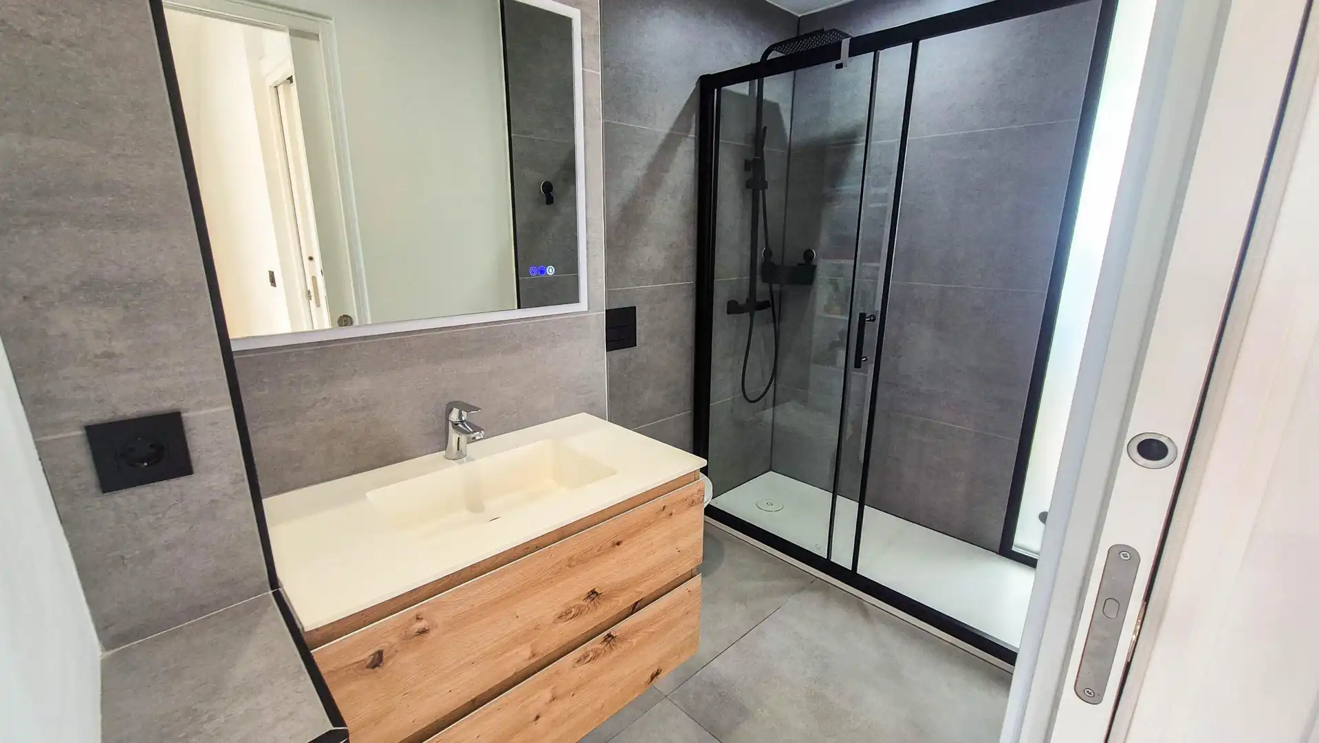 Bathroom of Detached homes for sale in Mijas  with Community pool