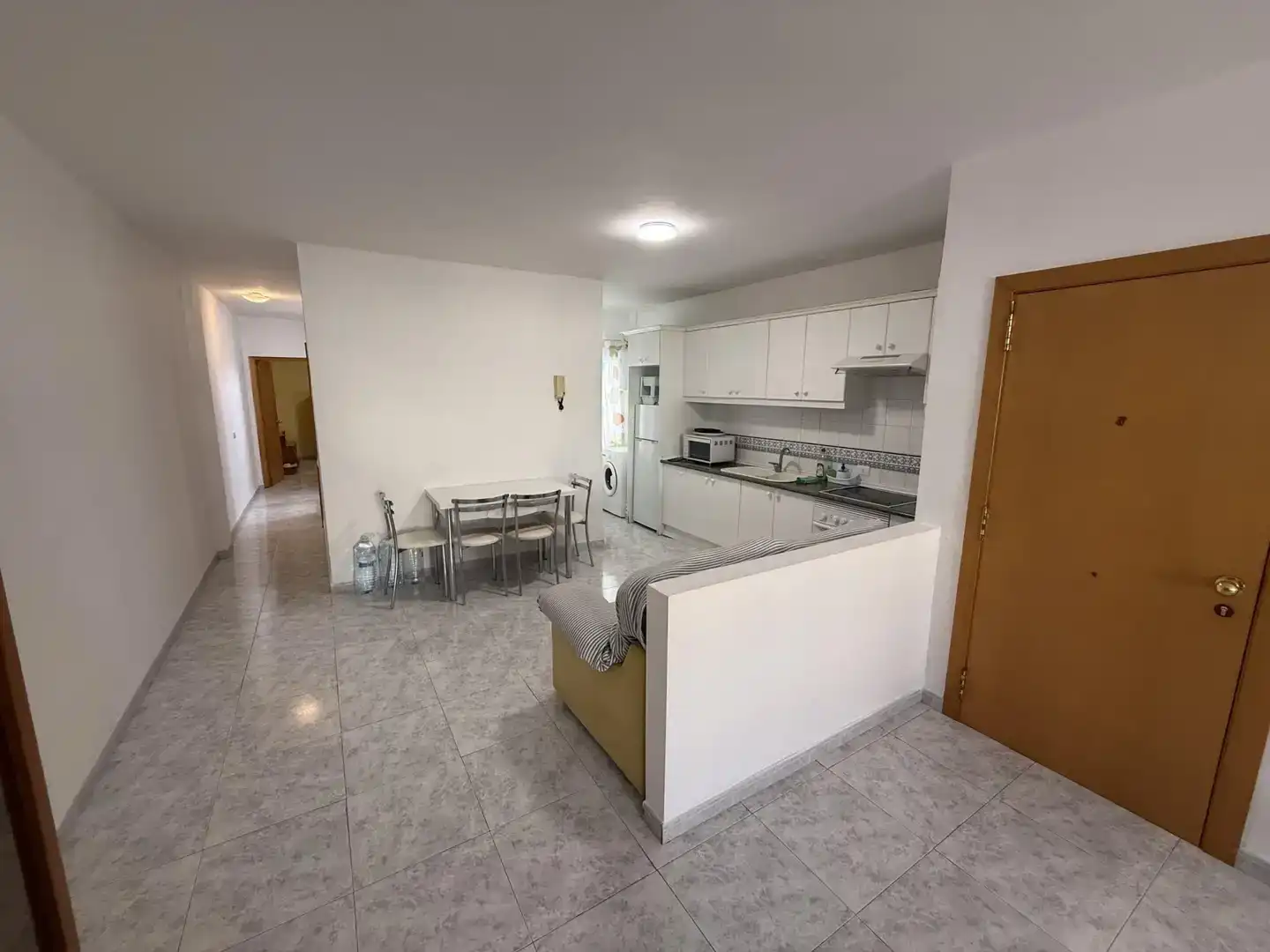 Cuina de Dúplex de lloguer en Guía de Isora amb Jardí privat, Traster i Moblat