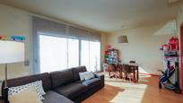 Sala d'estar de Casa adosada en venda en Granollers amb Aire condicionat i Terrassa