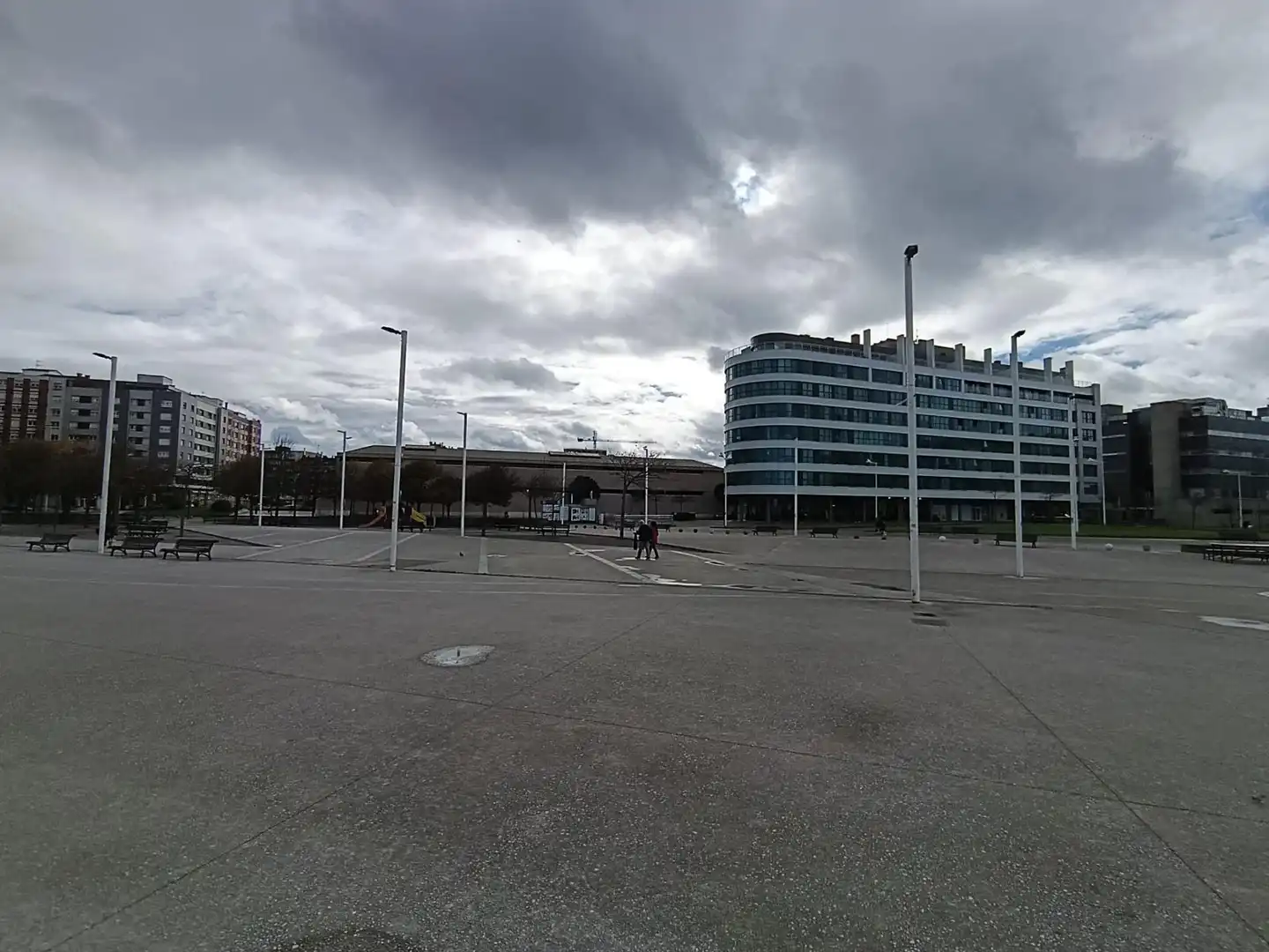 Aparcament de Pis en venda en Gijón  amb Calefacció