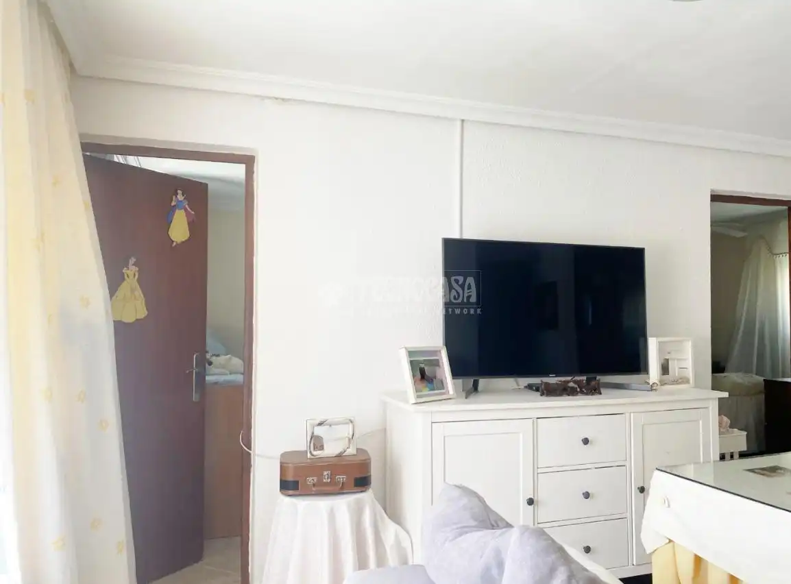 Sala de estar de Piso en venta en Sevilla con Aire acondicionado y Amueblado
