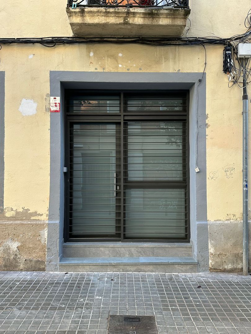 Exterior view of Study for sale in Badalona  with Air Conditioner, Terrace and Storage room