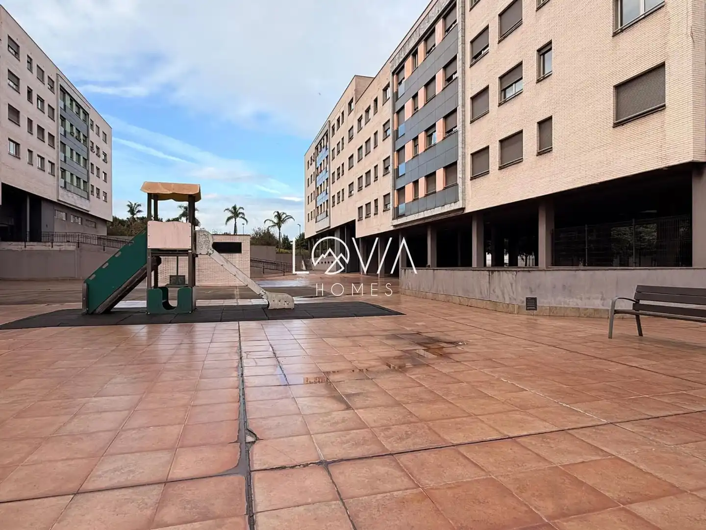 Exterior view of Flat for sale in Oeste