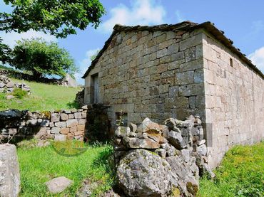 Landhaus zum Verkauf in Vegaloscorrales