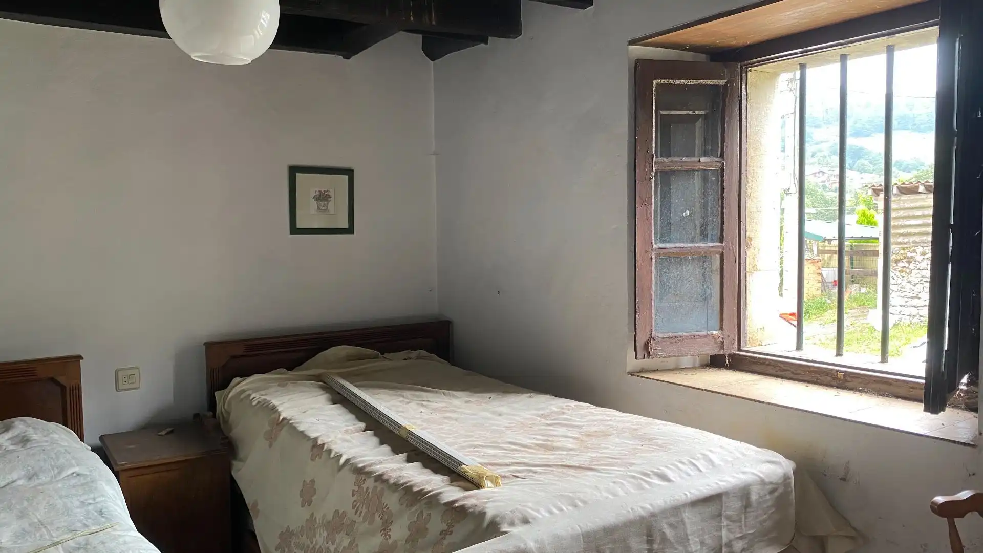 Bedroom of Houses for sale in Onís  with Heating