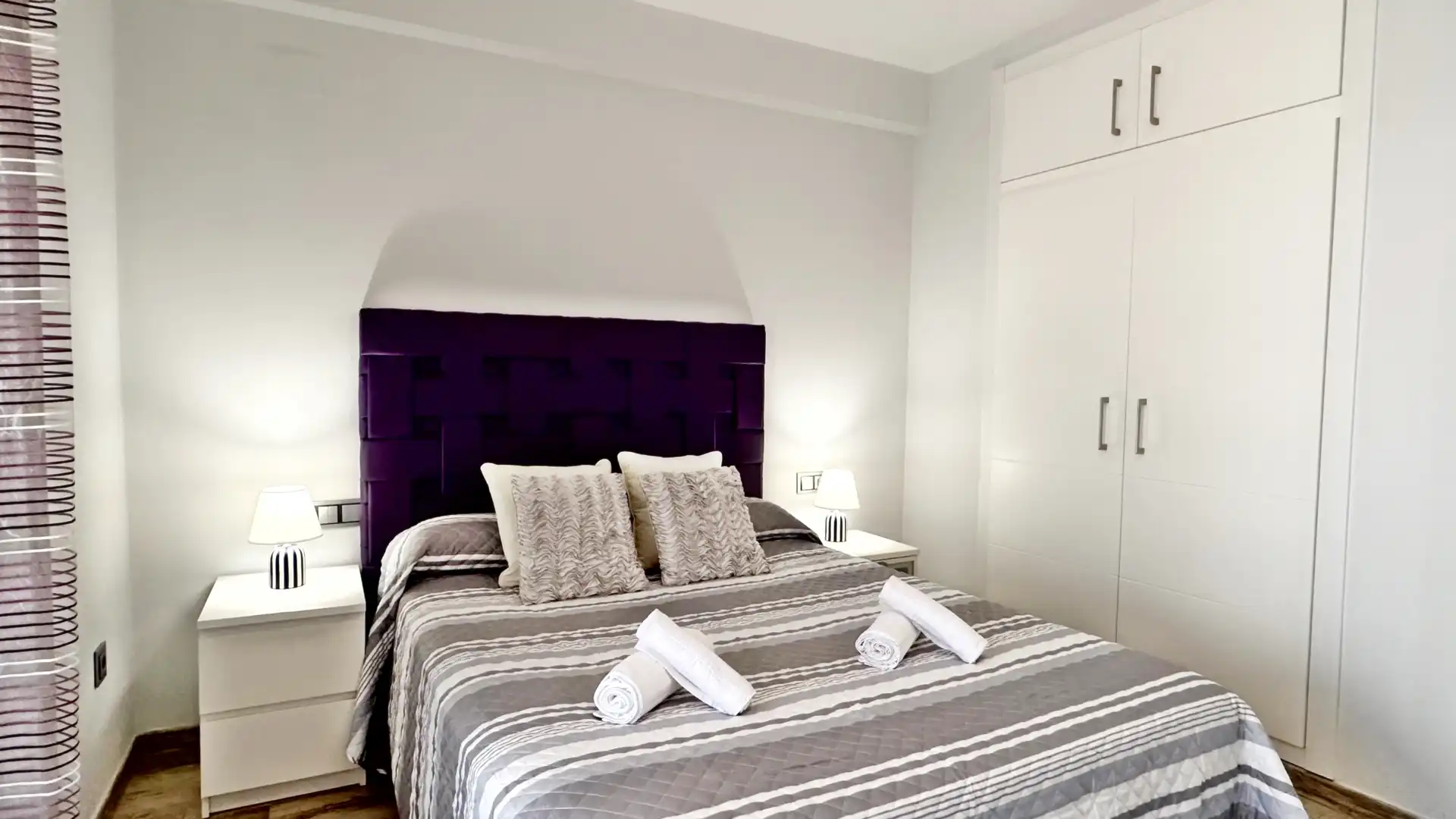 Habitación de Apartamento de alquiler en Gandia con Terraza, Amueblado y Horno