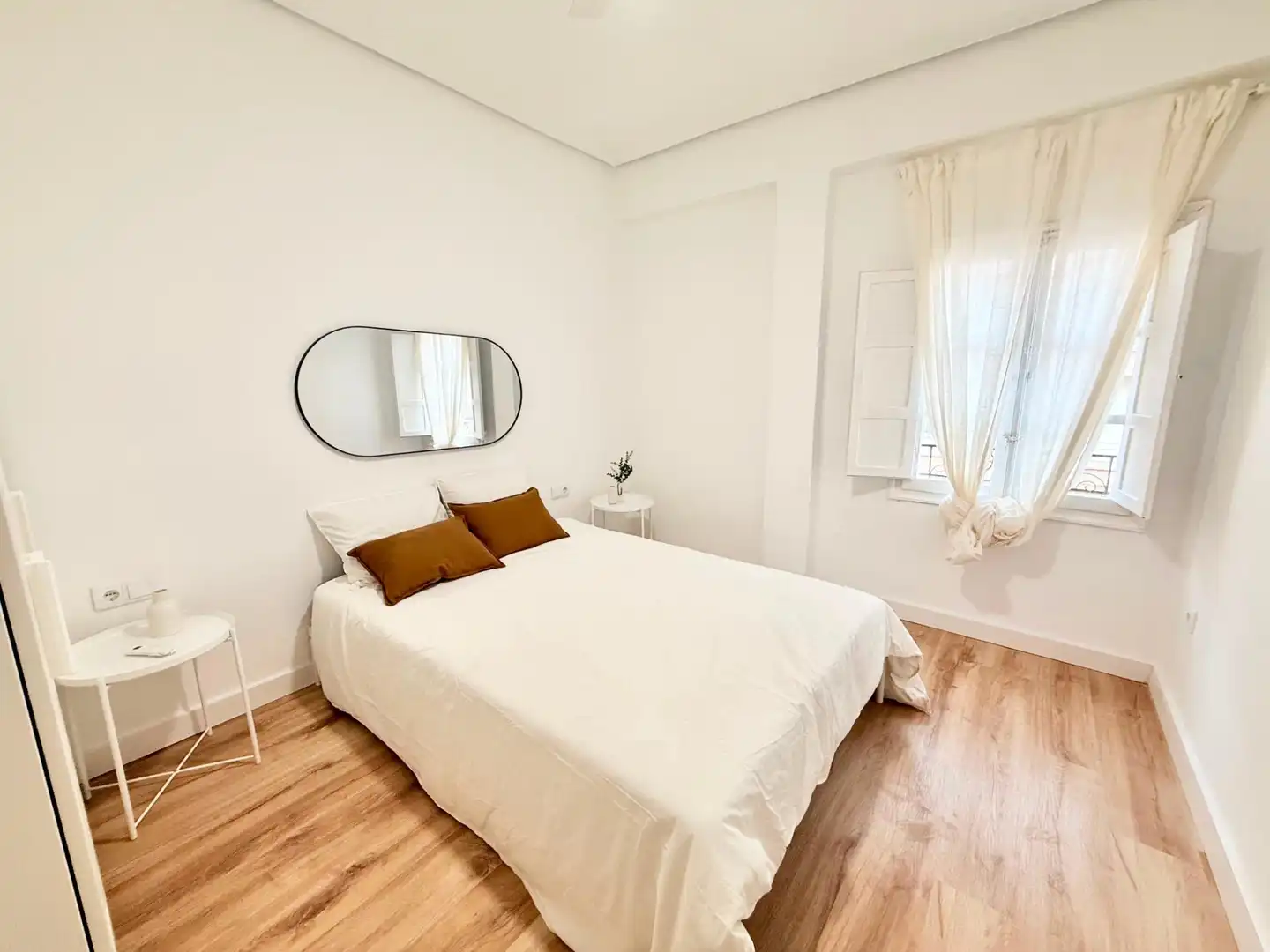 Habitación de Piso de alquiler en Valencia con Calefacción, Parquet y Amueblado