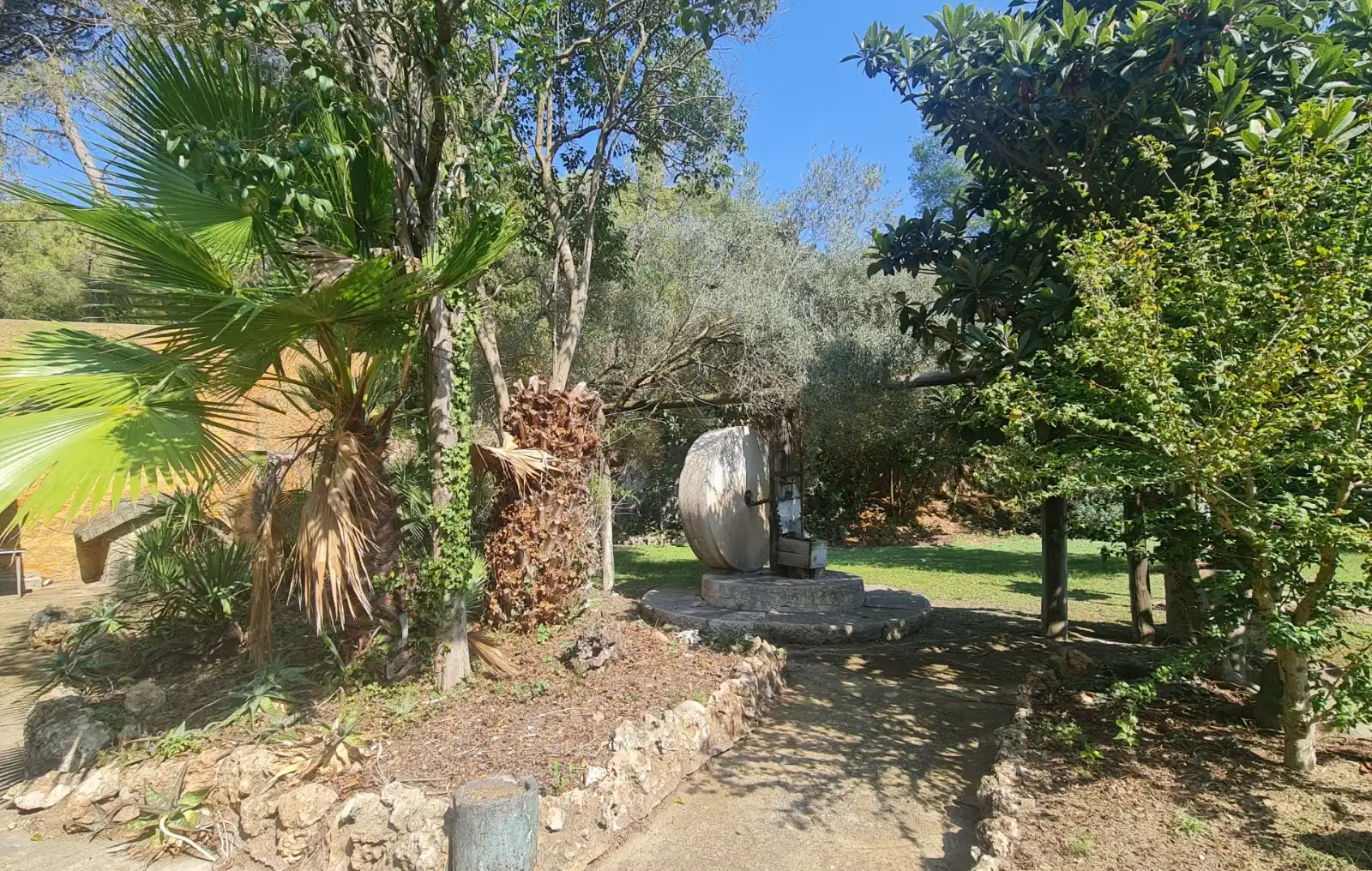 Jardí de Casa o xalet en venda en Montcada i Reixac amb Aire condicionat, Calefacció i Terrassa