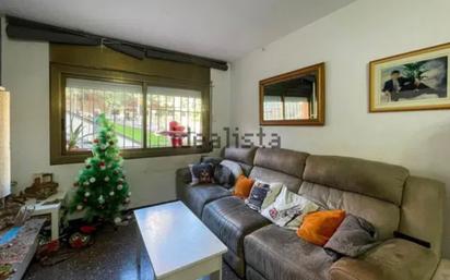 Living room of Flat for sale in  Barcelona Capital  with Furnished