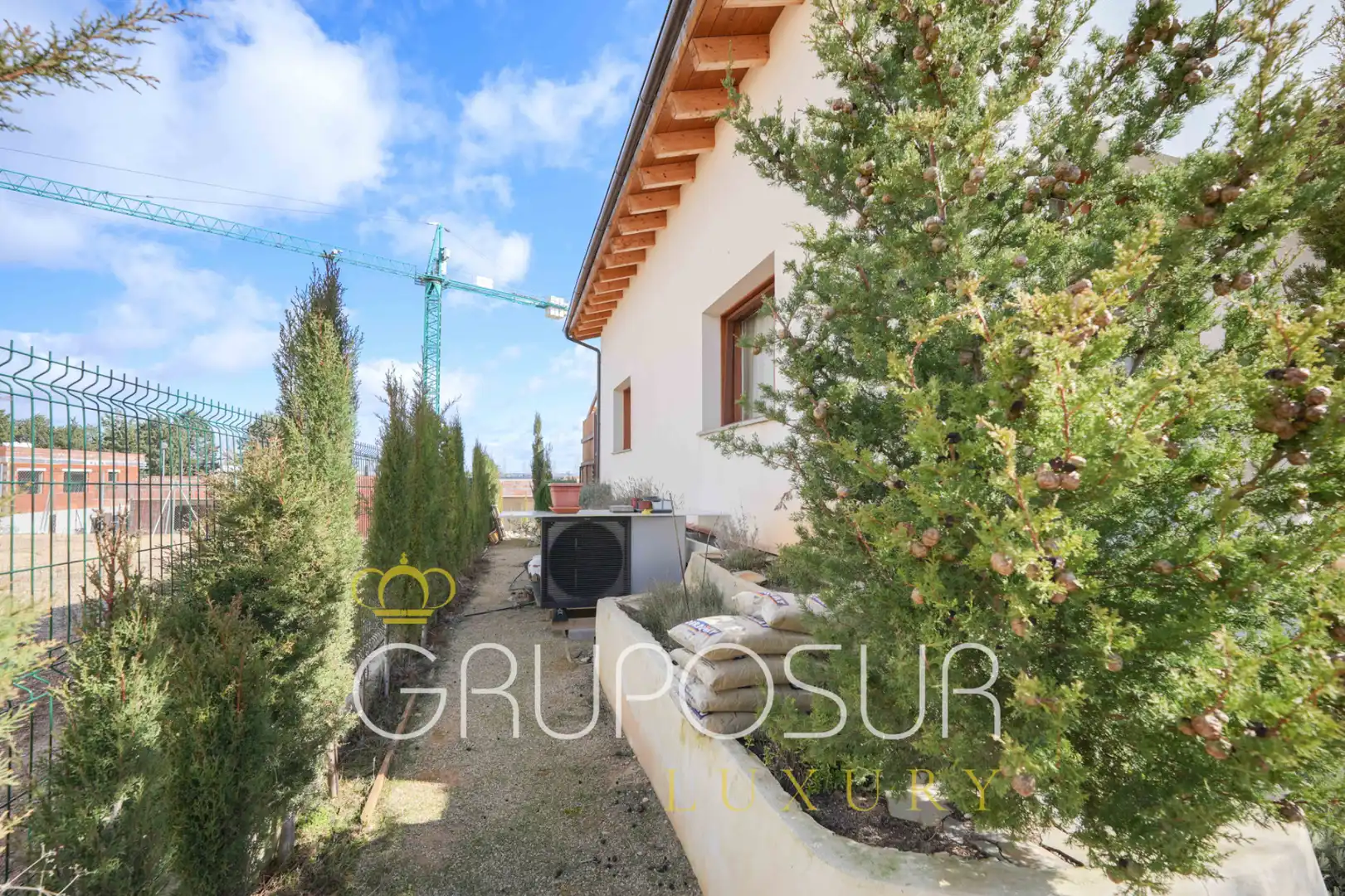 Garten von Einfamilien-Reihenhaus zum Verkauf in Valladolid mit Klimaanlage, Heizung und Terrasse