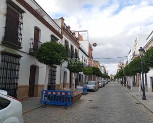 Vista exterior de Casa adosada en venda en La Puebla del Río